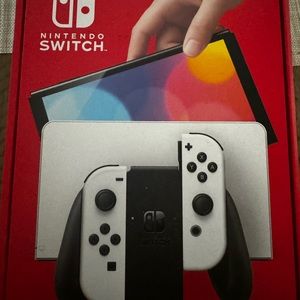 Switch OLED Nintendo Console in Box / System + White Joy-Cons